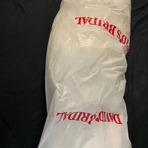 BRAND NEW WEDDING DRESS